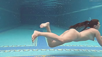 Underwater Pornstar Hungarian Solo Shower 